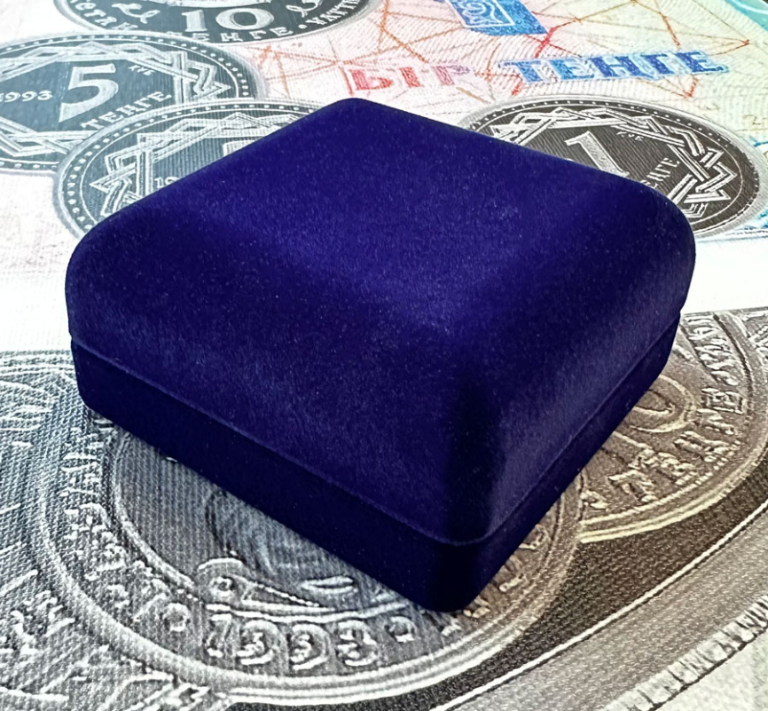 Футляр бархатный для 1 монеты до 37 мм (proof-like РК) фото 3