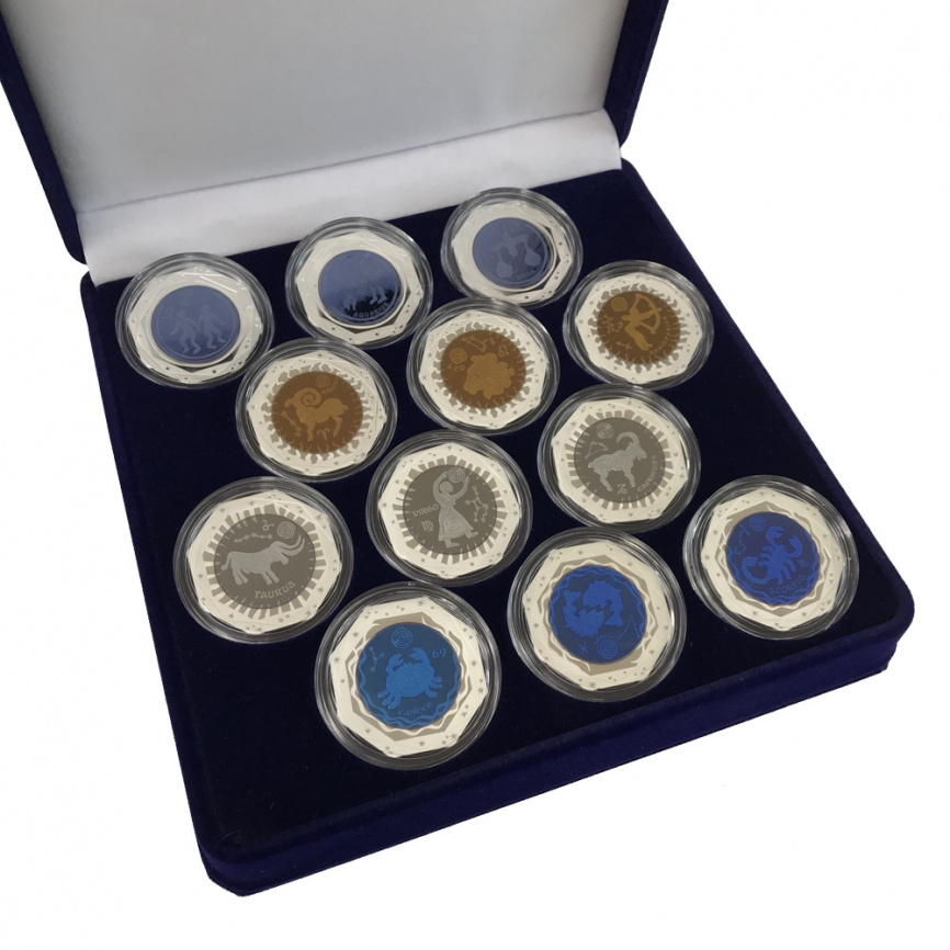 Набор монет «Знаки зодиака», Казахстан, 12 монет в бархатной коробке фото 1